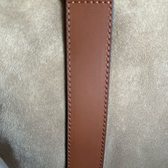 NWT AMERAI Lola Handbag in Italian Camel Suede - Picture 6 of 8